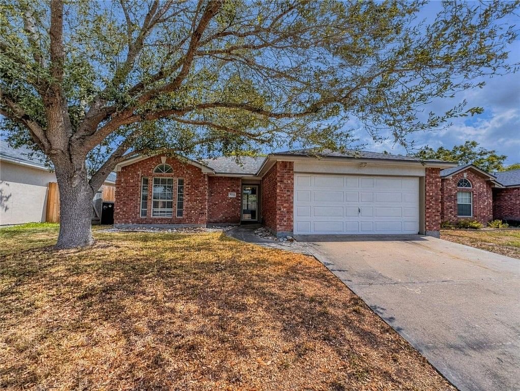 7802 Impala Dr, Corpus Christi, TX 78414 — exterior
