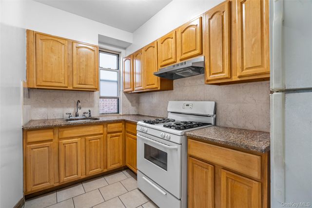 33-32 89th Street, Jackson Heights, NY 11372