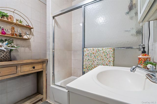 33-32 89th Street, Jackson Heights, NY 11372
