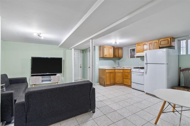 33-32 89th Street, Jackson Heights, NY 11372