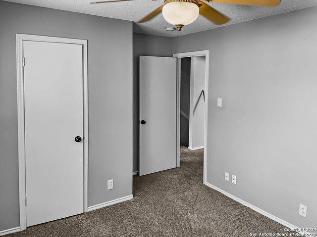 9315 BOWEN DR, San Antonio, TX 78250