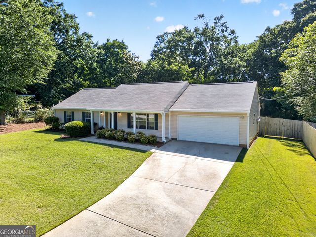 35 Sunnybrook Drive, Mcdonough, GA 30253