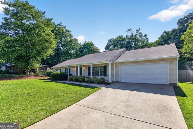 35 Sunnybrook Drive, Mcdonough, GA 30253