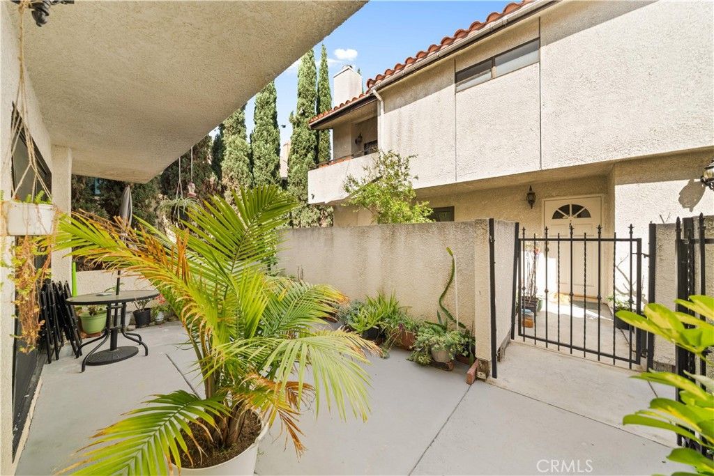 Image 10 of property listing at 4021 182nd #H, Torrance, CA 90504