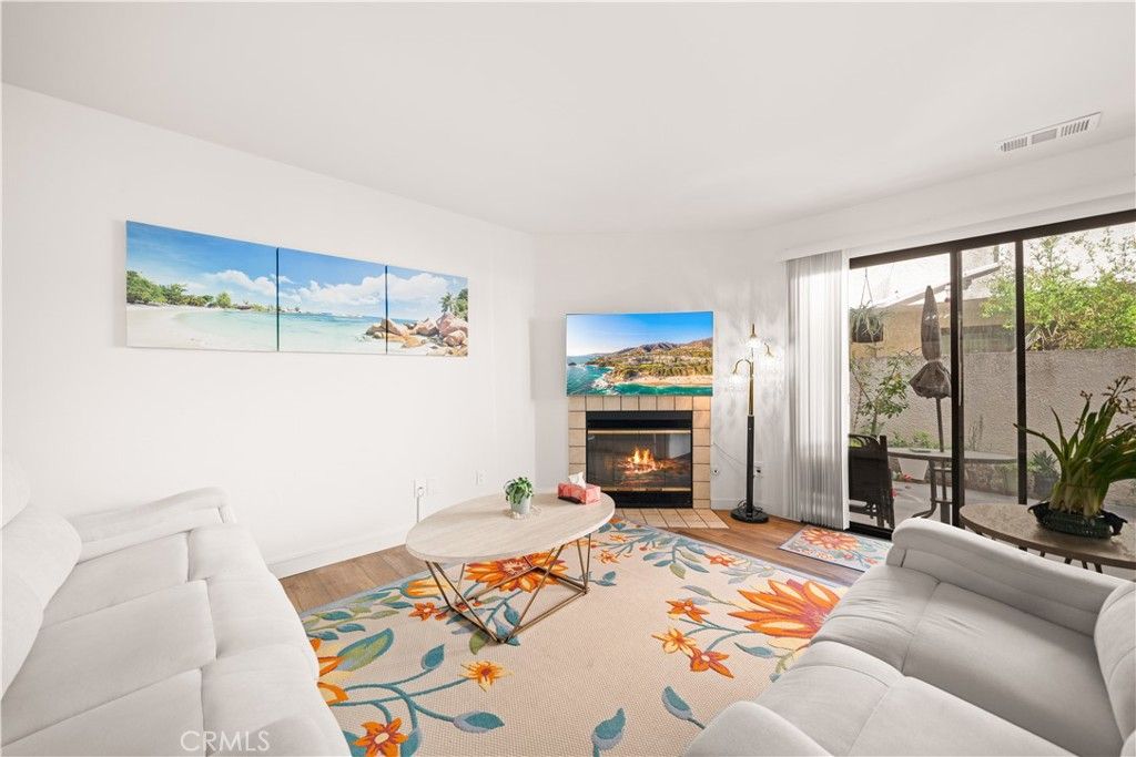 Image 13 of property listing at 4021 182nd #H, Torrance, CA 90504