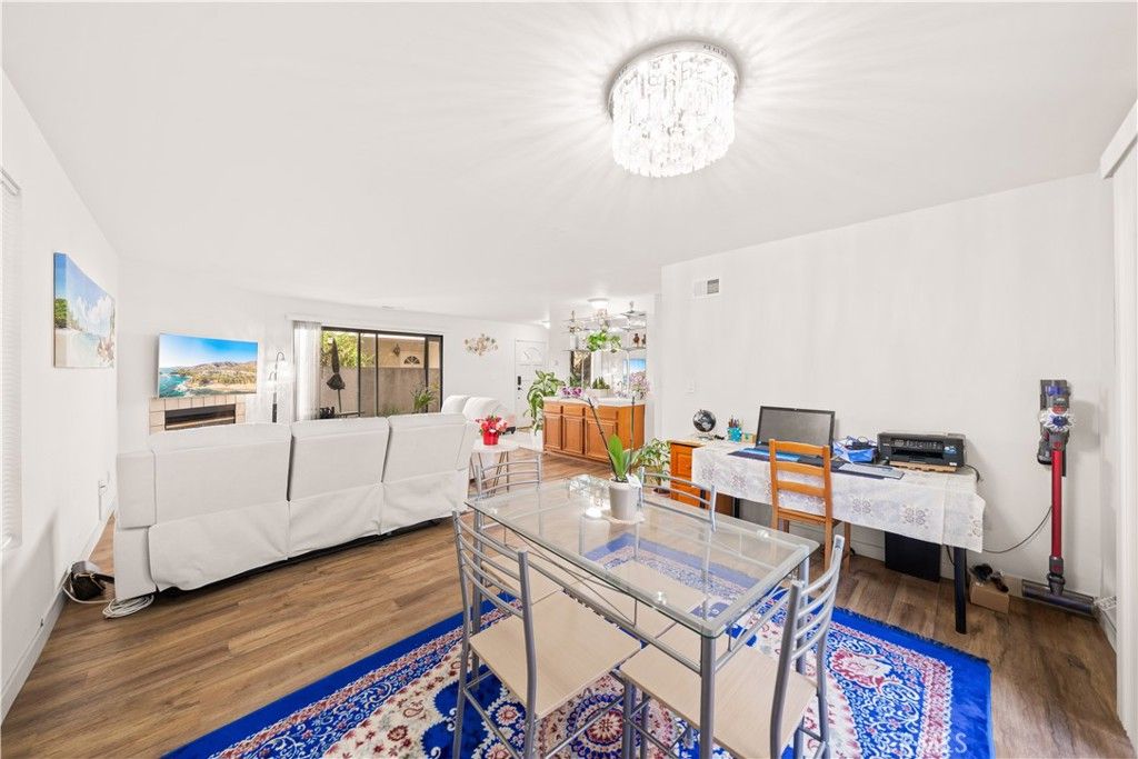 Image 17 of property listing at 4021 182nd #H, Torrance, CA 90504