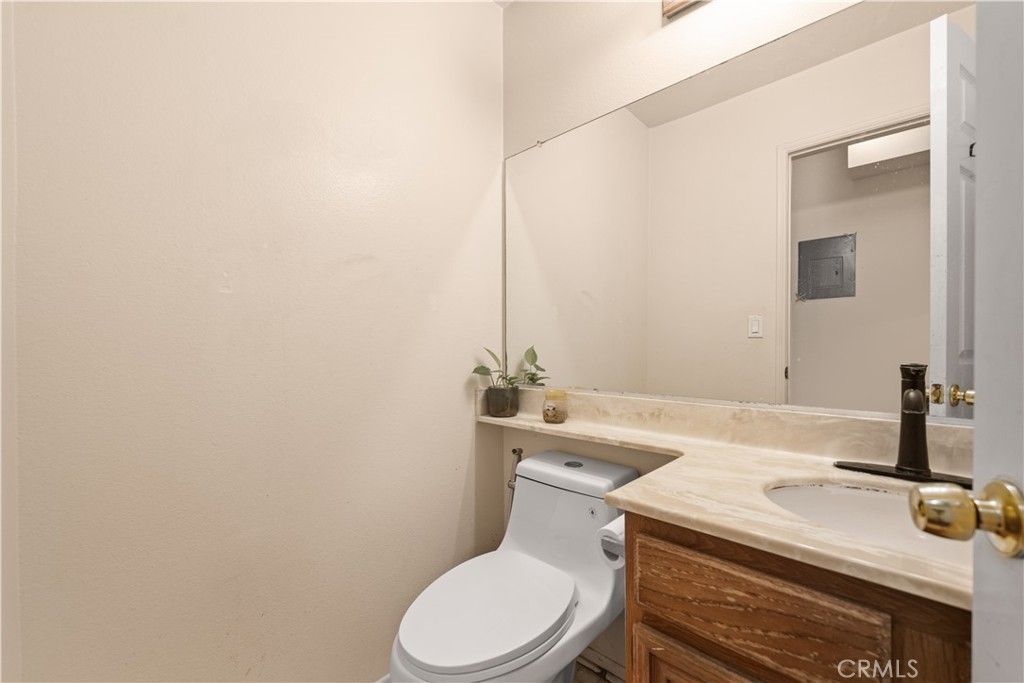 Image 20 of property listing at 4021 182nd #H, Torrance, CA 90504