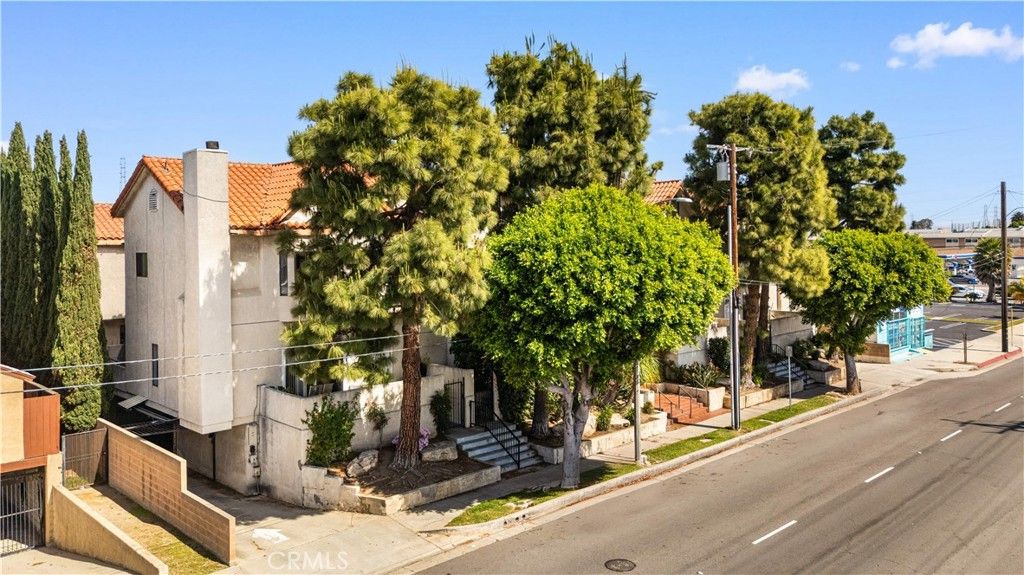 Image 35 of property listing at 4021 182nd #H, Torrance, CA 90504