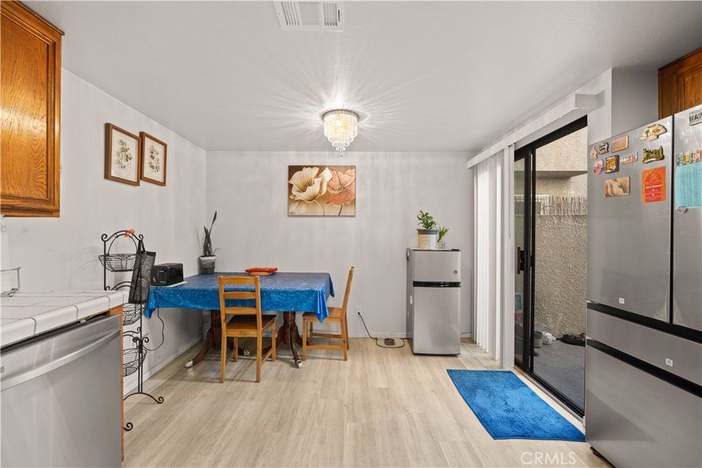 Image 40 of property listing at 4021 182nd #H, Torrance, CA 90504