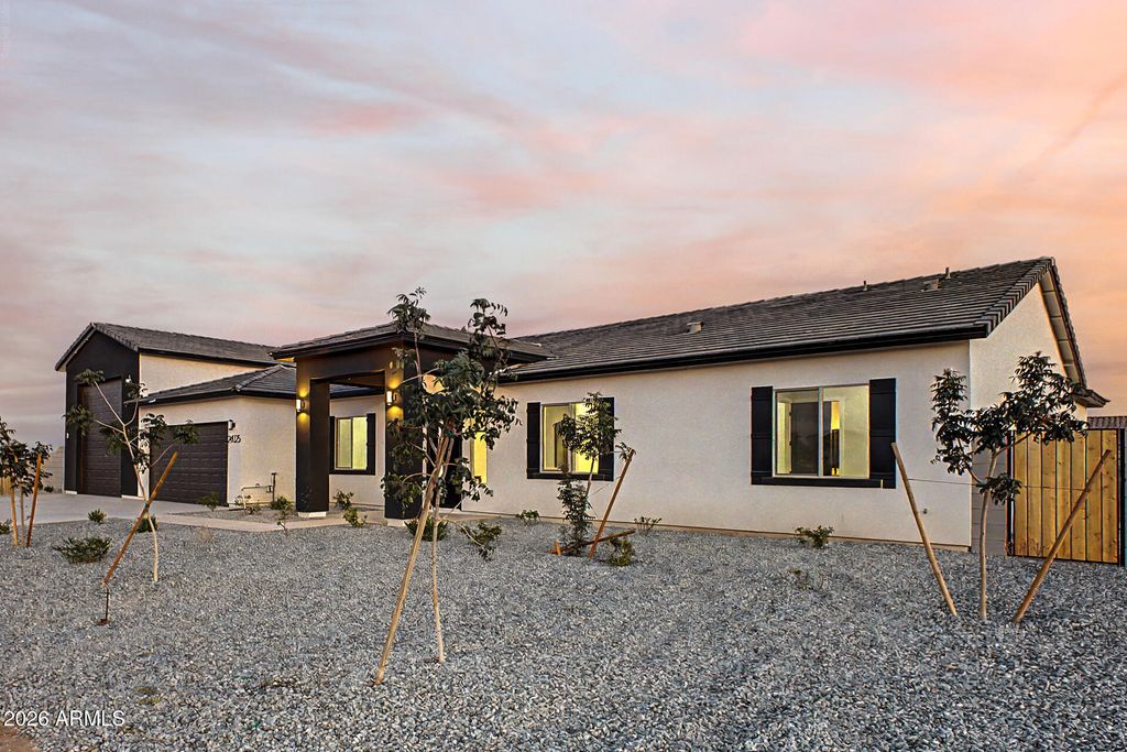 24025 W BEACON Lane, Wittmann, AZ 85361 — photo 4