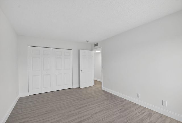 1500 N Congress Avenue C20, West Palm Beach, FL 33401