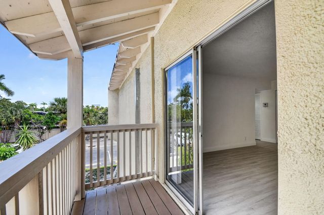 1500 N Congress Avenue C20, West Palm Beach, FL 33401