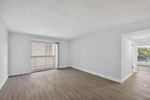 1500 N Congress Avenue C20, West Palm Beach, FL 33401
