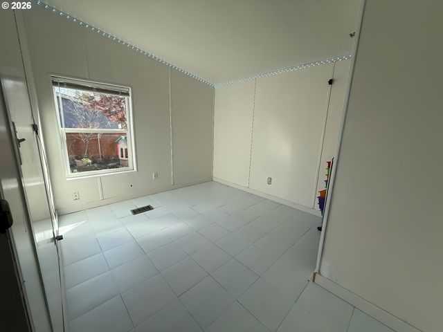 23200 Ne Sandy Blvd 52, Wood Village, OR 97060