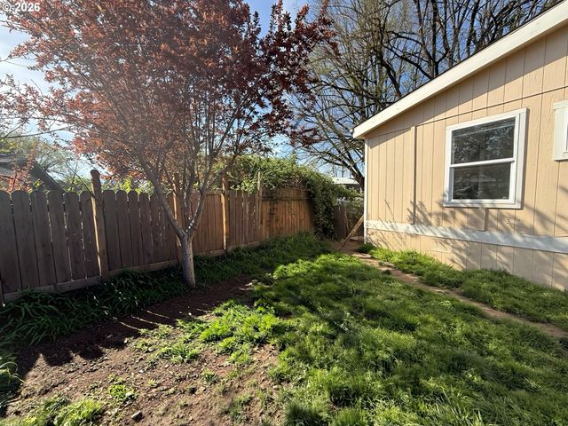 23200 Ne Sandy Blvd 52, Wood Village, OR 97060