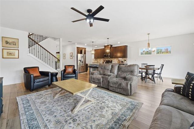 635 Stately Drive, Woodstock, GA 30188