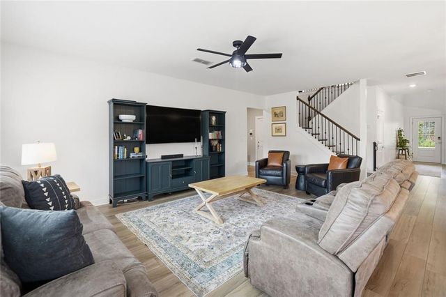 635 Stately Drive, Woodstock, GA 30188