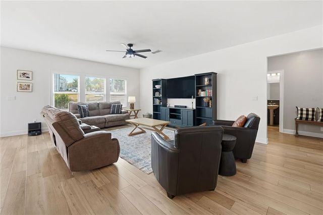 635 Stately Drive, Woodstock, GA 30188