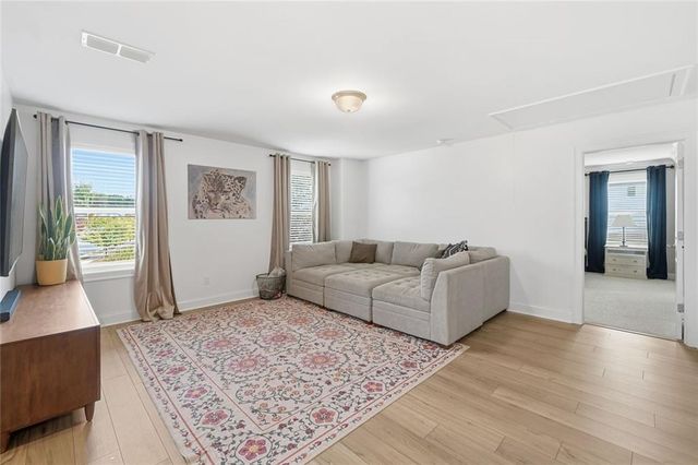 635 Stately Drive, Woodstock, GA 30188