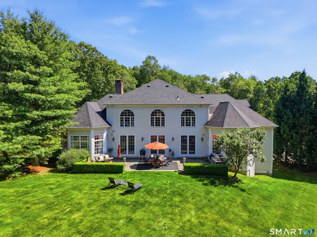 30 Carriage Drive, Easton, CT 06612