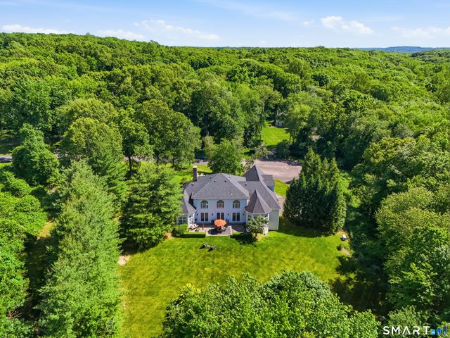30 Carriage Drive, Easton, CT 06612