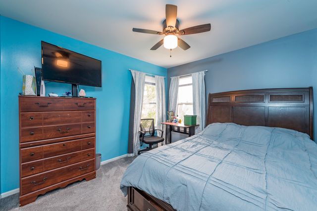 2177 W Wicklow Lane, Round Lake, IL 60073
