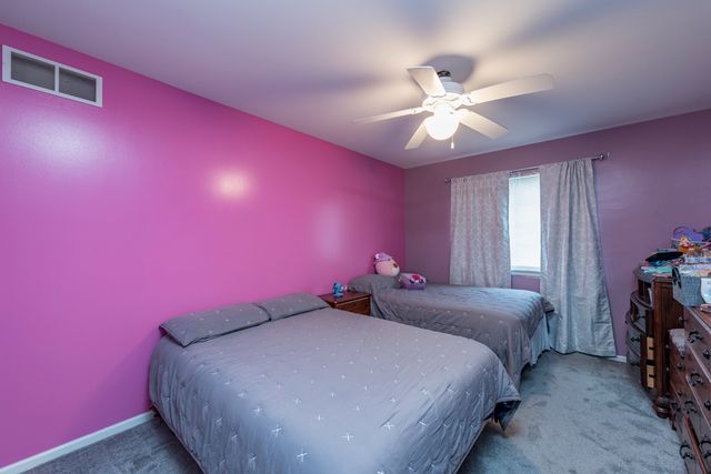 2177 W Wicklow Lane, Round Lake, IL 60073