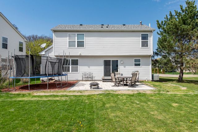 2177 W Wicklow Lane, Round Lake, IL 60073