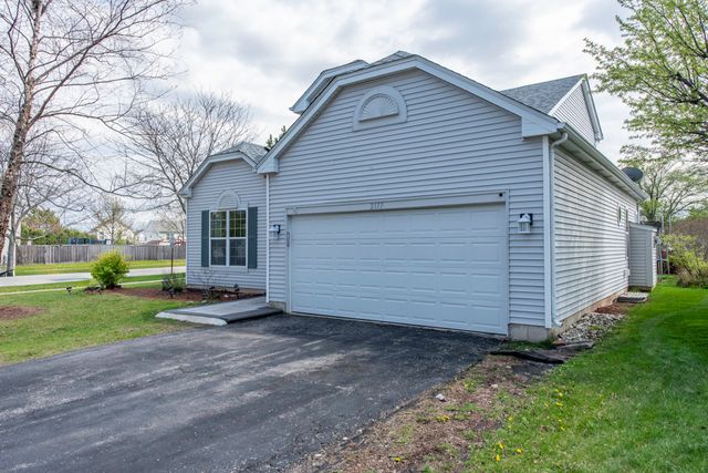 2177 W Wicklow Lane, Round Lake, IL 60073