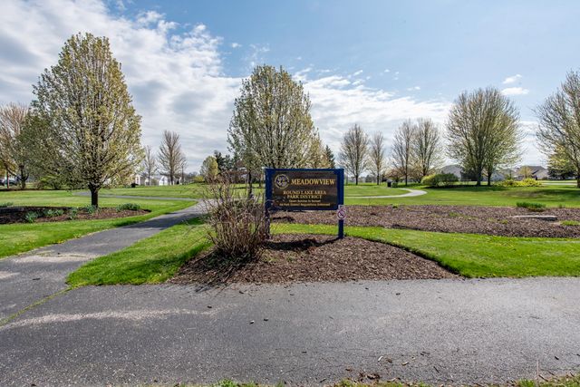 2177 W Wicklow Lane, Round Lake, IL 60073
