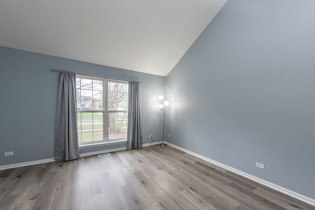 2177 W Wicklow Lane, Round Lake, IL 60073