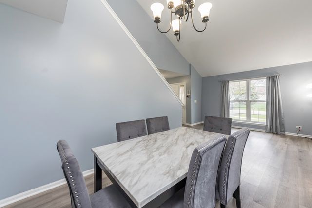 2177 W Wicklow Lane, Round Lake, IL 60073