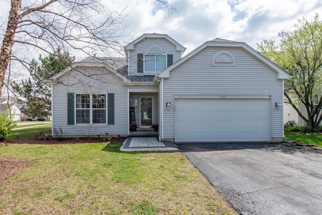 2177 W Wicklow Lane, Round Lake, IL 60073