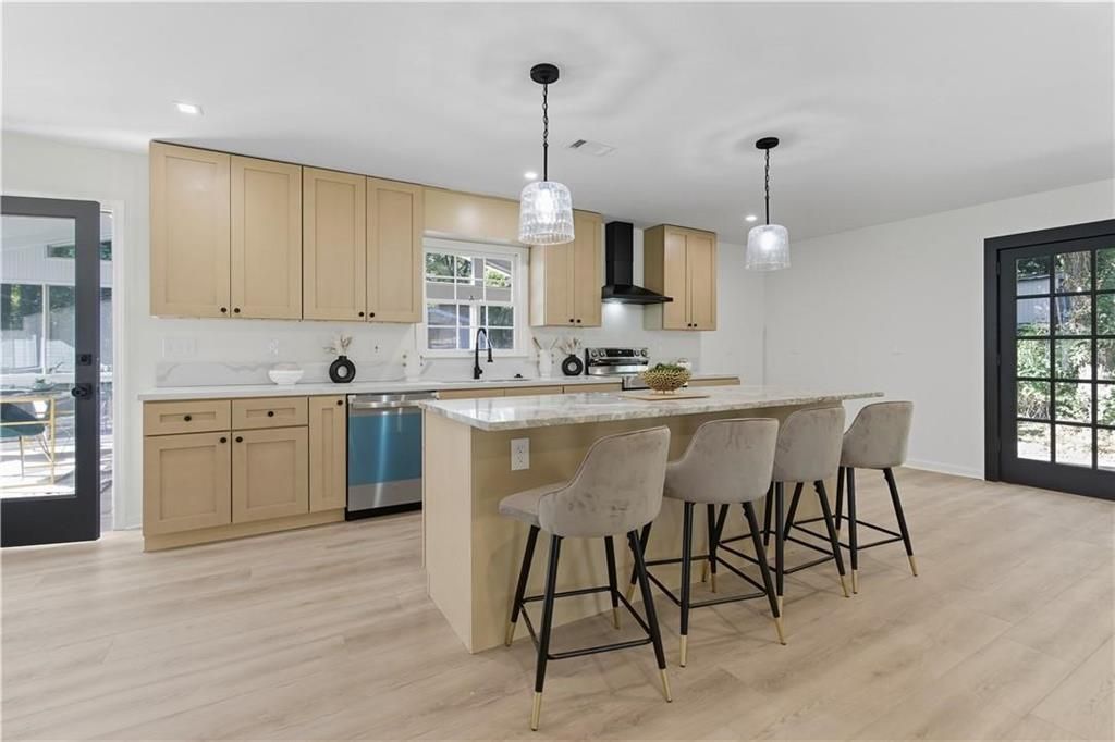 1198 Seminary SW Drive, Marietta, GA 30064