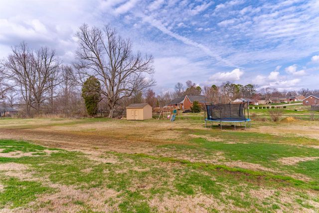 2522 Caytlyn Court, Newburgh, IN 47630