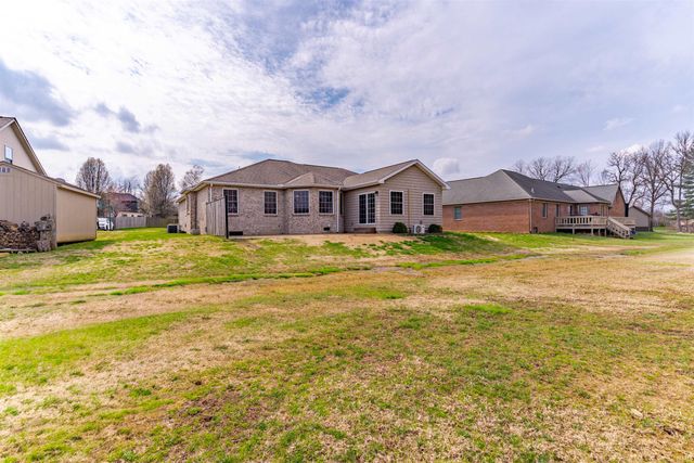 2522 Caytlyn Court, Newburgh, IN 47630