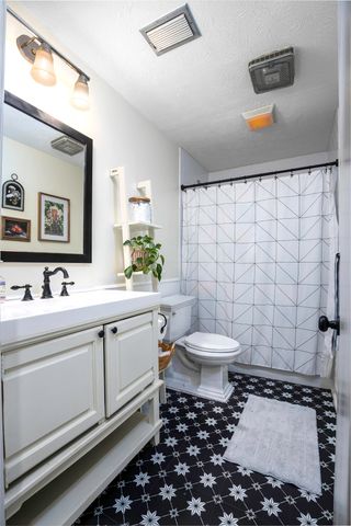 305 Manhattan Drive, Lexington, KY 40505