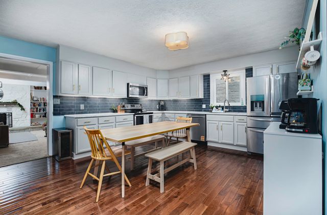 305 Manhattan Drive, Lexington, KY 40505