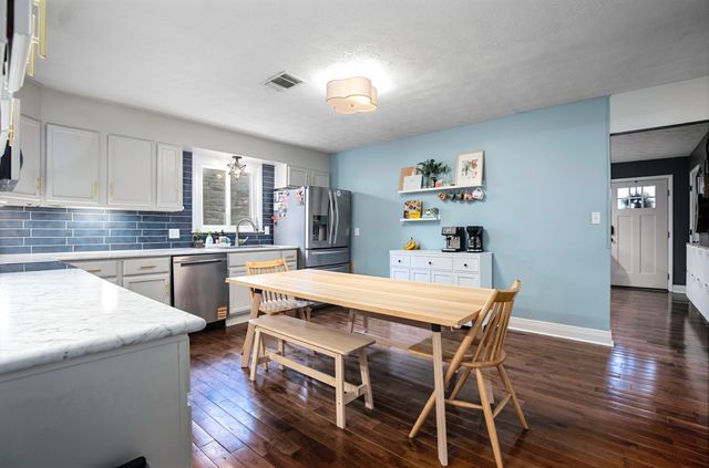 305 Manhattan Drive, Lexington, KY 40505