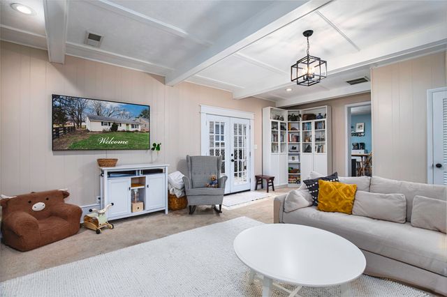 305 Manhattan Drive, Lexington, KY 40505