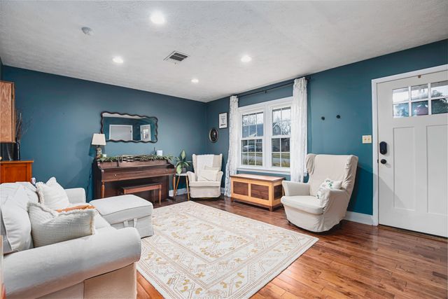 305 Manhattan Drive, Lexington, KY 40505