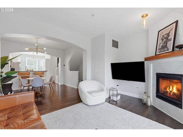 15435 Sw MALLARD Dr 102, Beaverton, OR 97007