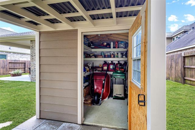 16863 Ramsay Cascades Drive, Humble, TX 77346