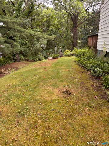 51 Overlook Street, West Haven, CT 06516