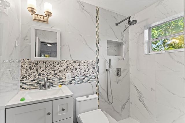 6880 Scott St, Hollywood, FL 33024