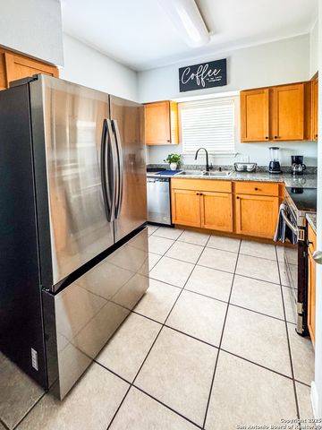 6160 Eckhert Rd Apt 1731, San Antonio, TX 78240