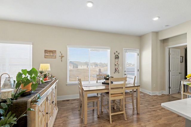 432 S Sweetwater, Maize, KS 67101