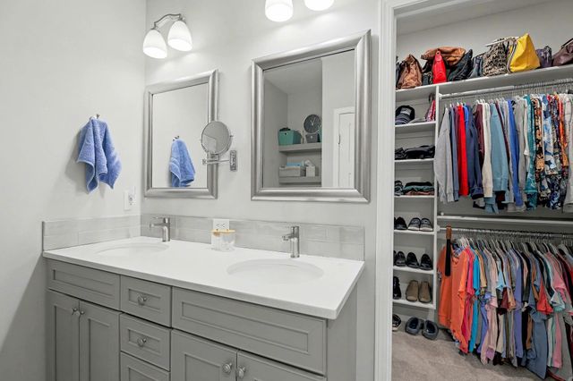 432 S Sweetwater, Maize, KS 67101