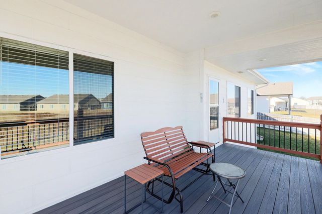 432 S Sweetwater, Maize, KS 67101