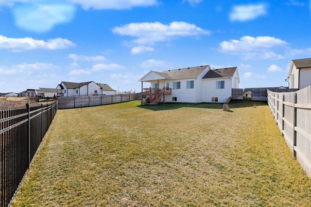 432 S Sweetwater, Maize, KS 67101